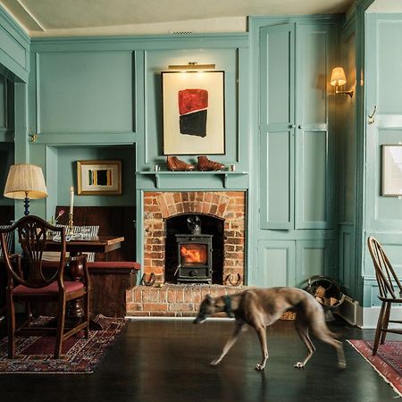 The Grosvenor Arms Hotel Hindon Exterior foto
