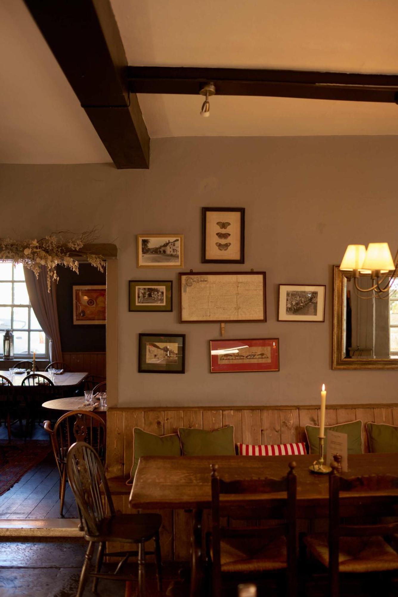 The Grosvenor Arms Hotel Hindon Exterior foto